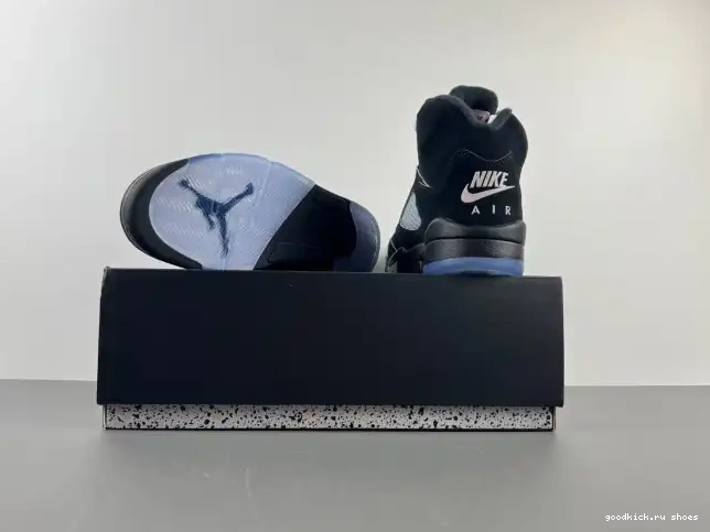 Metallic HF3975-001 Reimagined Air Black Jordan 5 0611